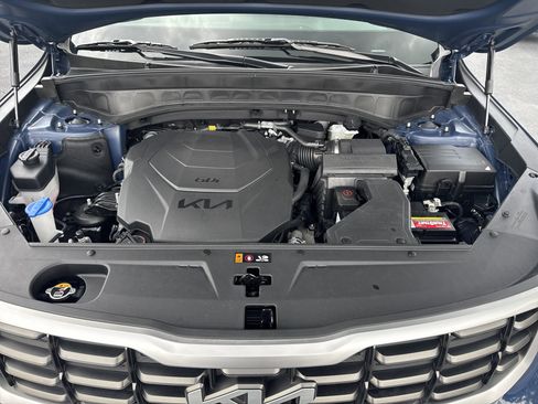 Used 2025 Kia Telluride S AWD/4WD image 43