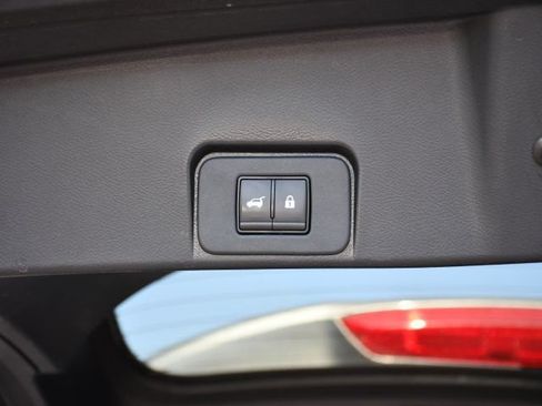 Used 2023 Nissan Rogue SL w/ SL Premium Package FWD image 32
