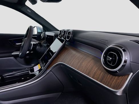 New 2025 Mercedes-Benz GLC 350e 4MATIC image 31