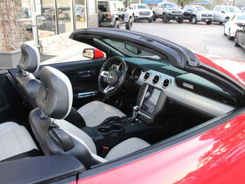 Used 2015 Ford Mustang Premium RWD image 35