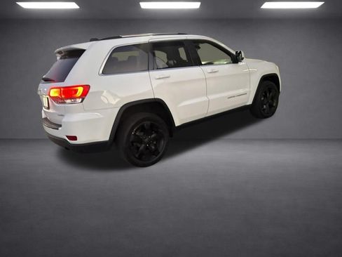 Used 2014 Jeep Grand Cherokee Laredo w/ Security & Convenience Group AWD/4WD image 17