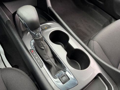 Used 2024 Chevrolet Malibu LS image 24