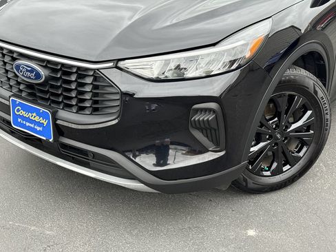 Used 2024 Ford Escape Active FWD image 3