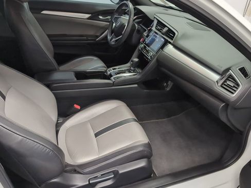 Used 2016 Honda Civic Touring image 24