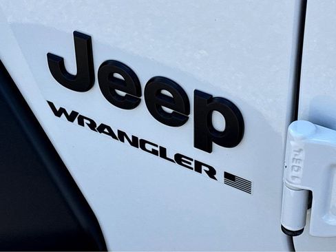 Used 2024 Jeep Wrangler Unlimited Sport AWD/4WD image 21