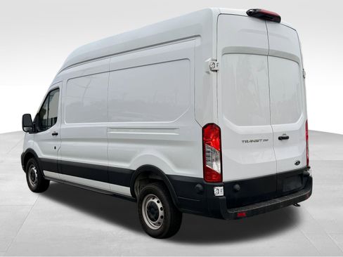 Used 2024 Ford Transit 250 148 High Roof RWD image 4
