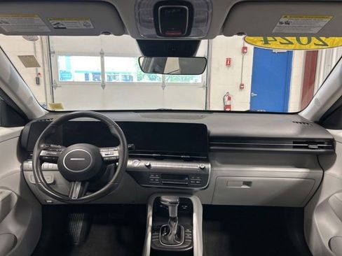 Used 2024 Hyundai Kona SEL AWD/4WD image 15