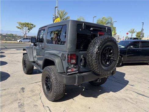 Used 2017 Jeep Wrangler Sport w/ Connectivity Group AWD/4WD image 39