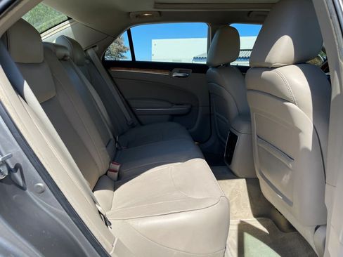 Used 2014 Chrysler 300 C AWD/4WD image 26