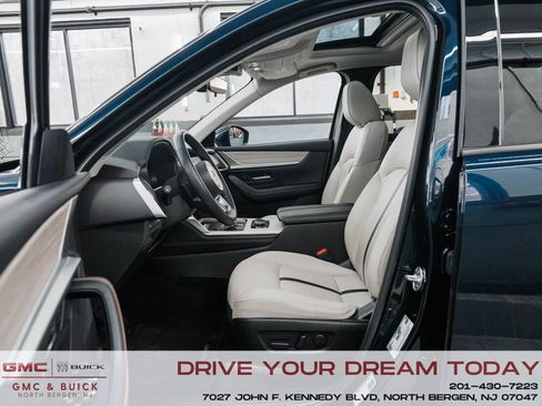 Used 2024 MAZDA CX-90 Plug-In Hybrid w/ Preferred image 28