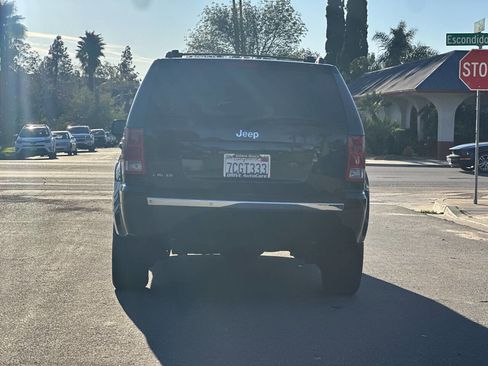 Used 2009 Jeep Grand Cherokee Limited image 9