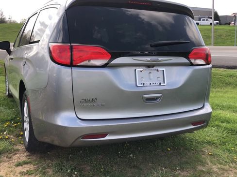 Used 2020 Chrysler Voyager Lxi image 6