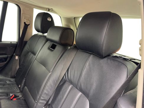 Used 2012 Land Rover Range Rover HSE AWD/4WD image 30