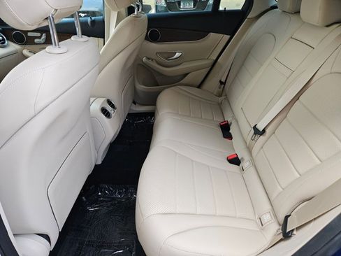 Used 2022 Mercedes-Benz GLC 300 image 24