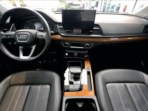 Used 2023 Audi Q5 2.0T Premium w/ Convenience Package image 15