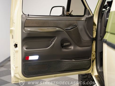 Used 1996 Ford F250 Custom XLT 4x4 image 37