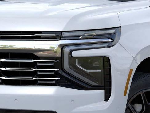 New 2026 Chevrolet Suburban Premier AWD/4WD image 11