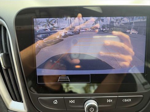 Used 2021 Chevrolet Malibu LS image 22