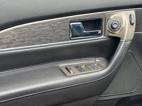 Used 2013 Lincoln MKX FWD image 13