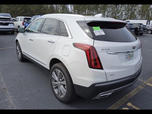 Used 2025 Cadillac XT5 Premium Luxury image 5