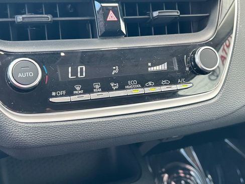 Used 2023 Toyota Corolla LE FWD image 12