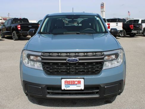 Used 2024 Ford Maverick XLT image 2