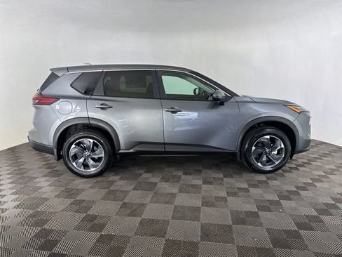 Certified 2026 Nissan Rogue SV w/ Cold Weather Package AWD/4WD image 4