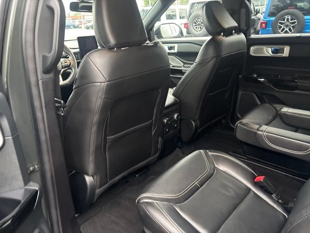 Used 2022 Ford Explorer ST w/ Equipment Group 401A AWD/4WD image 16