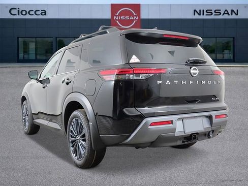 New 2026 Nissan Pathfinder SL w/ SL Premium Package AWD/4WD image 3