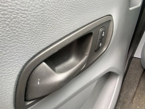 Used 2018 Ford Transit 350 XLT image 16