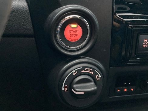 Used 2024 Nissan Titan PRO-4X w/ Pro-4x Convenience Package image 26