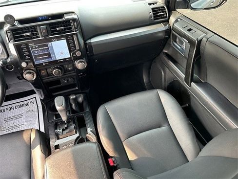 Used 2024 Toyota 4Runner TRD Off-Road Premium image 17