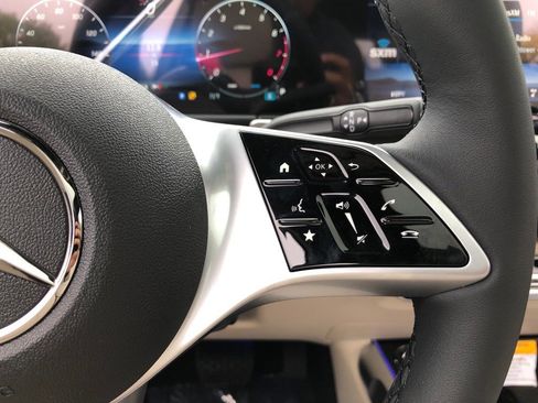 New 2026 Mercedes-Benz GLB 250 4MATIC image 23