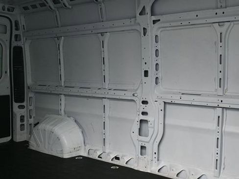 Used 2023 RAM ProMaster 2500 FWD image 13
