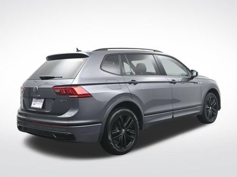 Used 2022 Volkswagen Tiguan SE R-Line AWD/4WD image 6