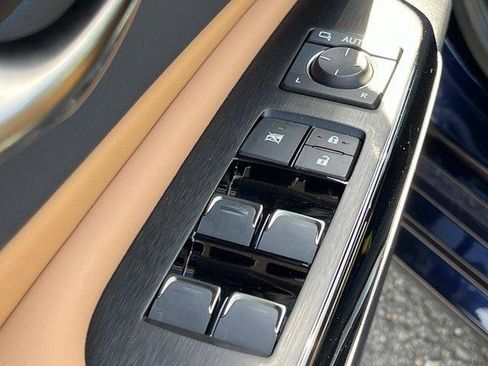 Certified 2025 Lexus ES 350 w/ Premium Package FWD image 29