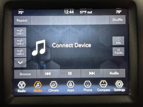 Used 2020 Jeep Cherokee Trailhawk image 6