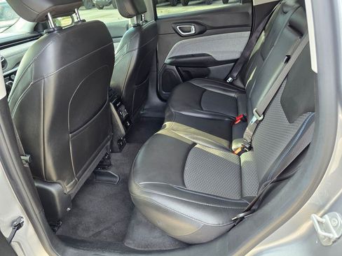 Used 2022 Jeep Compass Latitude w/ Convenience Group AWD/4WD image 29