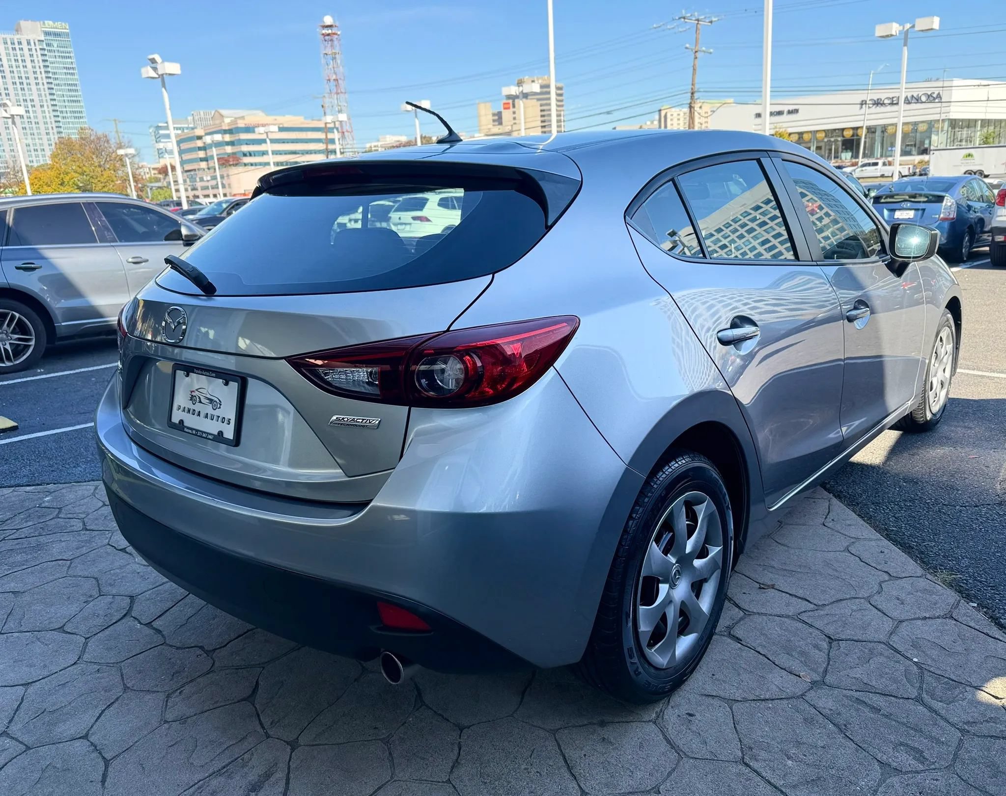 Used 2014 MAZDA MAZDA3 i Sport FWD image 7