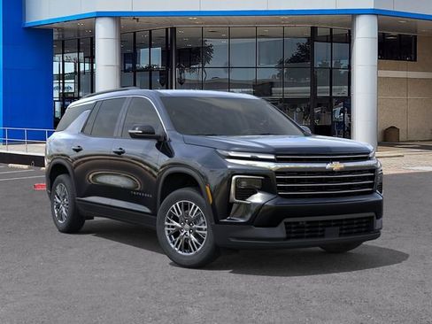 New 2027 Chevrolet Traverse LT FWD image 7
