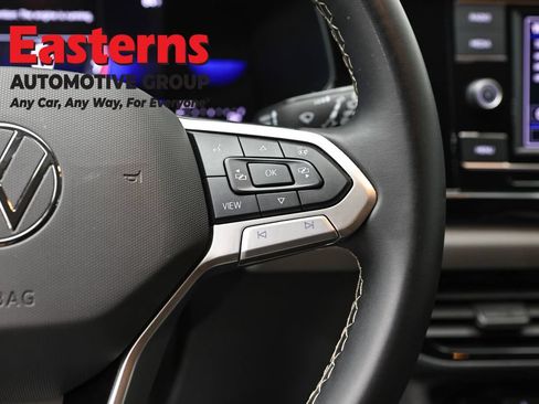 Used 2024 Volkswagen Taos S AWD/4WD image 16