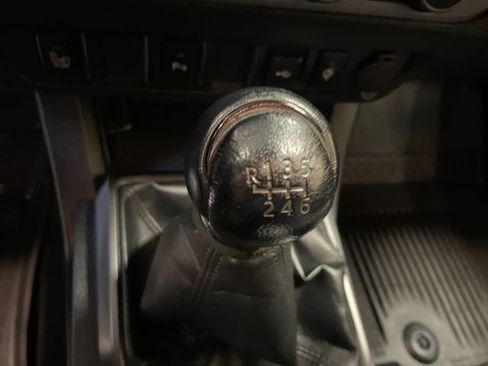 Used 2021 Toyota Tacoma TRD Sport image 17