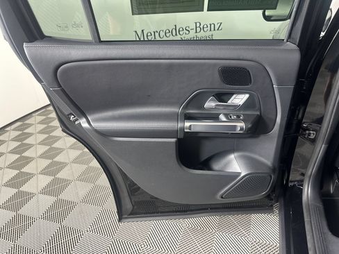Certified 2025 Mercedes-Benz GLB 250 4MATIC image 24