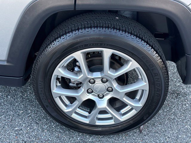 Used 2023 Jeep Compass Latitude AWD/4WD image 21