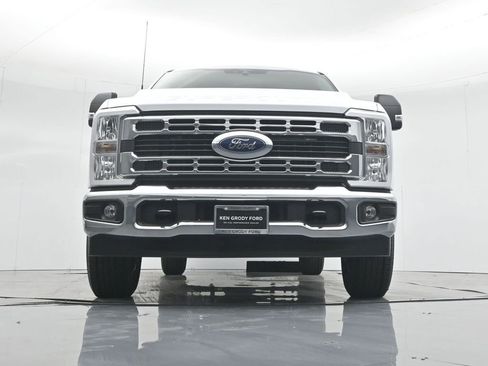 New 2026 Ford F250 XLT w/ F-250 >10K GVWR Package image 37