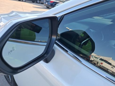Used 2024 Toyota Camry XLE FWD image 13