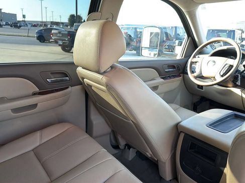 Used 2013 Chevrolet Silverado 2500 LTZ w/ LTZ Plus Package AWD/4WD image 77
