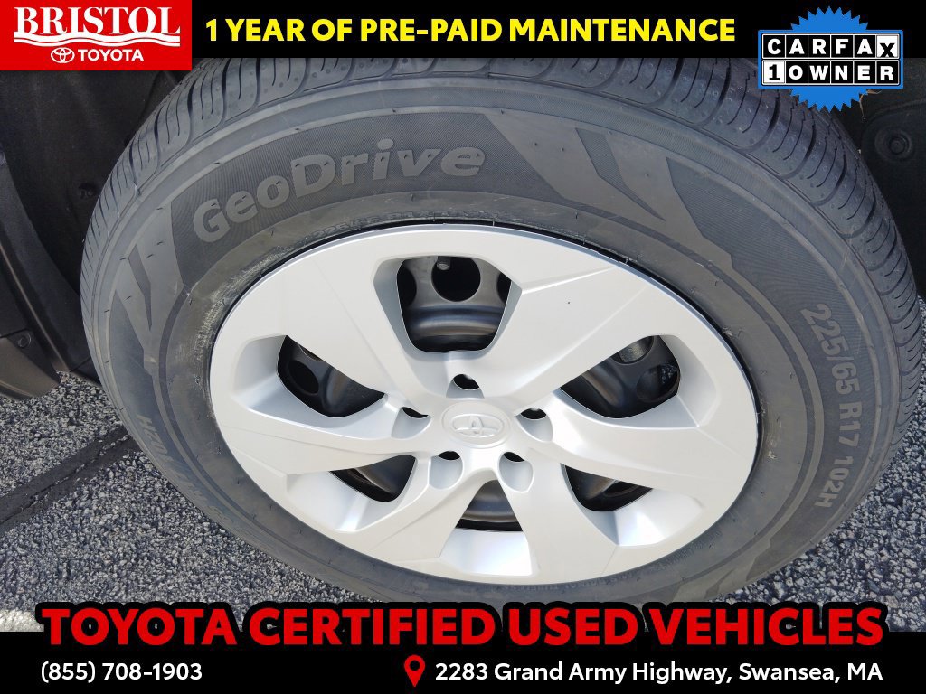 Certified 2025 Toyota RAV4 LE AWD/4WD image 13