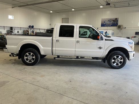 Used 2014 Ford F250 Platinum w/ FX4 Off-Road Package image 5