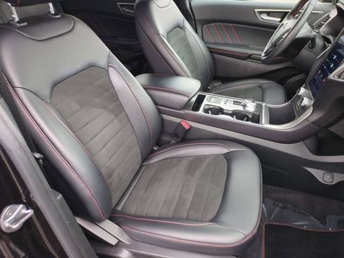 Certified 2024 Ford Edge ST-Line AWD/4WD image 32